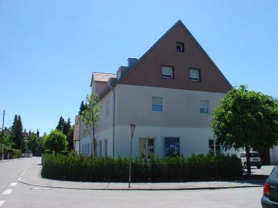 Allach - helle 2-Zimmer Wohnung ohne Balkon