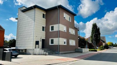 Erstklassige 3-Zimmer-Wohnung mit EBK und Klimaanlage mitten in der Stadt!
