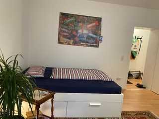 Top-Lage Lindenhof: Mölierte 1-ZKB, ruhig, Nähe Rhein, Uni und Hbf