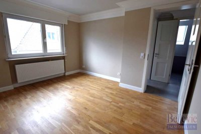 Schicke vor kurzem sanierte 2 Zimmer-Wohnung in unmittelbarer Nähe zum Zentrum