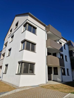 Erstbezug: 3,5-Zimmer-Wohnung mit Balkon im 1. OG – Modernes Wohnen in Neubau