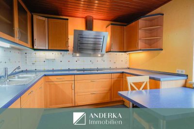 Geräumige 2-Zimmer Wohnung mit großem Garten in angenehm ruhiger Lage von Burgau zu vermieten!