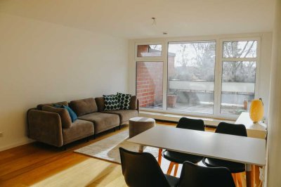 Exklusive, modernisierte 3-Zimmer-Wohnung mit Balkon und EBK in Pullach