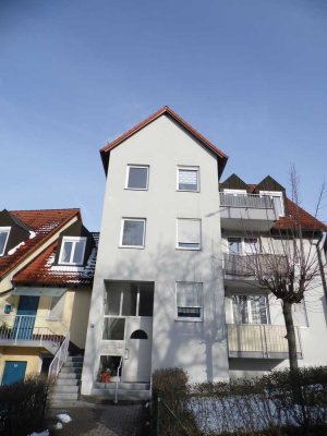 Möblierte, helle 1-Zimmerwohnung mit Terasse/Garten in Fürth/Dambach