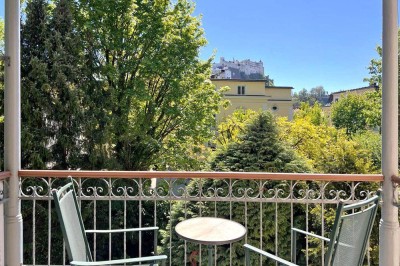 Ihr Logenplatz mit Festungsblick!Repräsentative Altbau Belle Etage in einer Ceconi-Villa