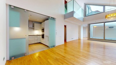 Exklusive Dachwohnung mit Stadtblick im Altbaupalais