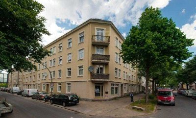 Charmante 2-Zimmer-Wohnung mit Altbauflair und moderner Sanierung