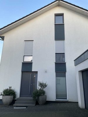 Verkaufe modernes Einfamilienhaus A+ von privat