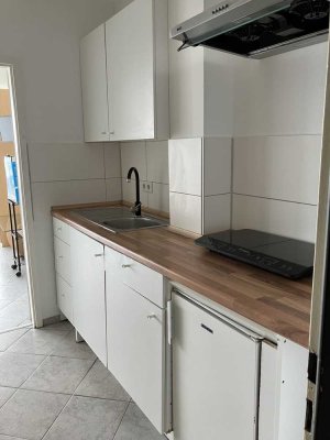 Bright, Partly Furnished Studio Apartment with Balcony – Eschborn