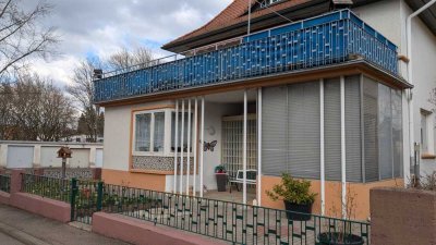 Preiswertes, modernisiertes 7-Raum-Reihenendhaus mit EBK in Villingen-Schwenningen