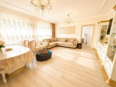 PERFEKT AUFGETEILTE 4-Zimmer-Wohnung mit ca. 92 m² &amp; Parkplatz