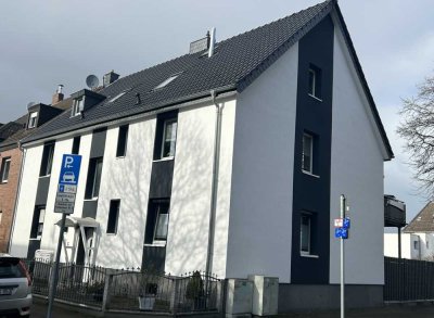 Möblierte 2-Zimmer-Wohnung mit Balkon und EBK Nähe Klinik