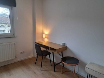 Zi. N° 1 in 3-er WG ( M ) - Denkmalsiedlung    " Grüner Hof  "     Erstbezug nach Kernsanierung
