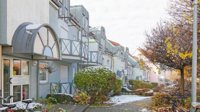 Kapitalanlage direkt an der Universität Bayreuth: Gut vermietete 1-Zimmer-Wohnung mit TG-Stellplatz!