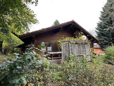Kleines Holzhaus mit schönem Grundstück in Passau-Heining