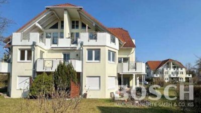 Charmante Wohnung im Grünen mit großem Balkon und Stellplatz