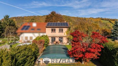 "Lage, Lage, La(n)genzersdorf! - Haus mit Pool auf Eigengrund"