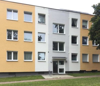 Attraktive 3 Zimmer-Wohnung mit Balkon in grüner Lage zu vermieten.