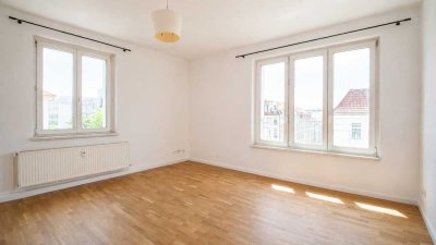 Bezugsfreie 2-Zimmer-Wohnung mit viel Tageslicht