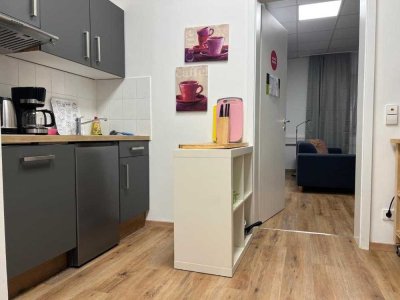 Geschmackvolle, vollständig renovierte 4-Zimmer-Wohnung mit Balkon in Leipzig