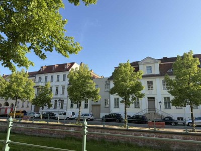 Rarität in Potsdams Innenstadt - DG mit ca. 40 qm Terrasse - befristet vermietet - in Potsdams Mitte