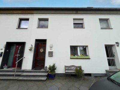 Endlich ein ruhiges Zuhause mit Platz für Ihre ganze Familie im durchrenovierten Reihenhaus