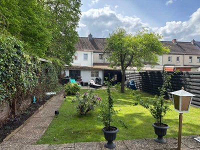 Freundliches Reihenendhaus mit Garten und Garage