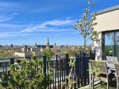 360° PANORAMABLICK ÜBER MÜNCHEN - DACHWOHNUNG, MIT BALKON, TERRASSE UND PRIVATEM DACHGARTEN