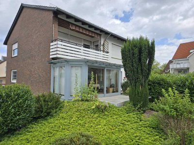 TOP 4 Zimmer-Altbauwohnung mit Wintergarten, EBK u. Terrasse in Bad Oeynhausen/ Kaiser-Wilhelm-Platz