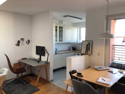 Ruhige 2-Zimmer-Penthousewohnung mit 2 Dachterrassen.