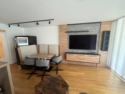 Moderne 3-Zimmer Neubauwohnung mit Balkon Tiefgaragen Stellplatz und geräumiges Kellerabteil in Sölden