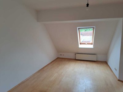 Exklusive 2-Raum-DG-Wohnung in Lübeck