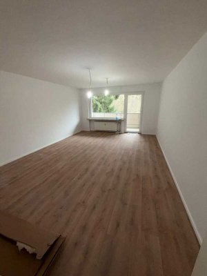 Erstbezug: 3,5 Zimmer Wohnung