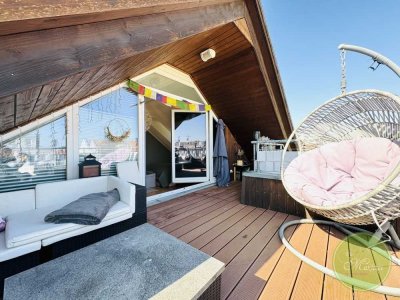 ** Bestes Haus am Platz ** Maisonette-Wohnung über 100 qm ** Dachterrasse ** Aufzug ** Stellplatz **