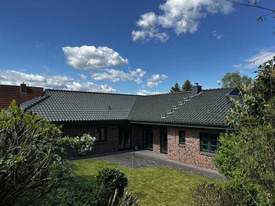 Preiswertes, gepflegtes 6-Raum-Einfamilienhaus mit gehobener Innenausstattung in Osterby