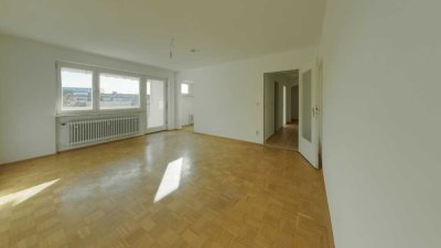 Helle 2-Zimmer-Wohnung mit Süd-Loggia und Fernblick – ruhige Lage in München-Moosach nahe OEZ