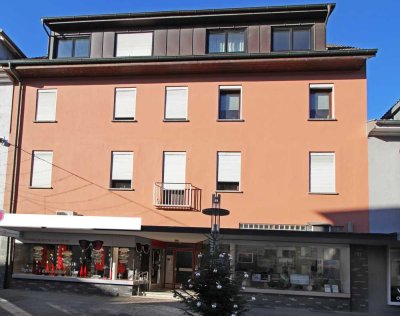 Einmaliges Wohn- und Geschäftshaus im Zentrum von Bad Säckingen
- KAPITALANLAGE