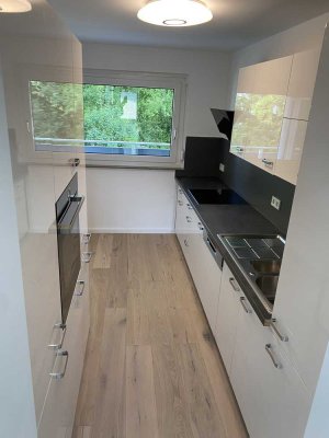 Kernsanierte 3-Zimmer-Wohnung mit hochwertigem Echtholzparkett