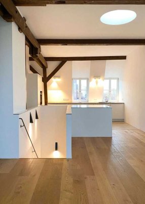 Stilvolle Maisonette mit Loggia in historischer Turley-Kaserne