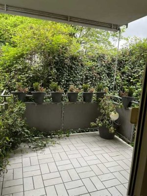 Ansprechende 3-Zimmer-Wohnung mit Einbauküche in Rösrath
