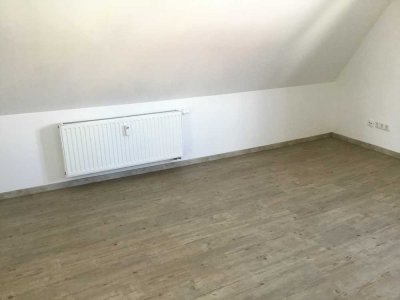 Helle 2-Zimmer Dachgeschosswohnung in Burglengenfeld