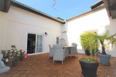 **Traumhaft schöne ca. 130 m² Wohnung mit Lichtinnenhof in Kolbermoor**