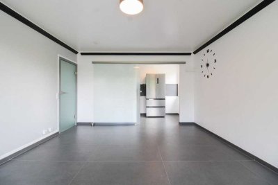 Ihr neues Zuhause: Modernisierte 2-Zimmer-Wohnung mit Tiefgaragenstellplatz in Leverkusen-Schlebusch