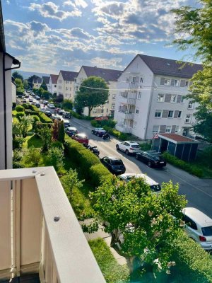 Modernes Wohnen: 3-Zimmer-Wohnung mit Balkon und Einbauküche – Bezug ab 01.07!