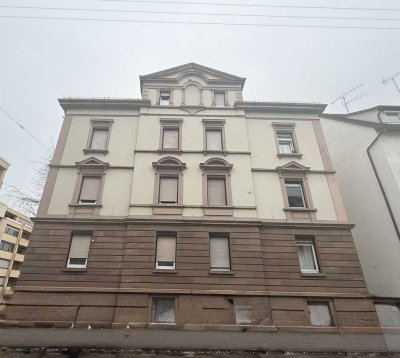 3-ZIMMERWOHNUNG IM HOCHPARTERRE