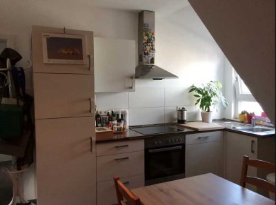 Zweizimmer-Whg mit Parkett & Einbauküche in Schwetzinger-Stadt