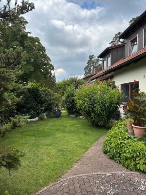 Grüne Oase Waldrandlage 15 Minuten nach Nürnberg 2-Familienhaus mit Traum-Lage und Garten