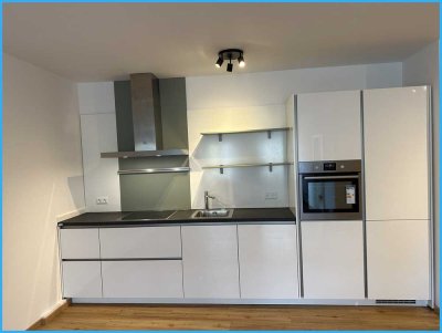 Perfekte großzügige 3-Zimmer-Wohnung in bester direkter Lage am Stadtplatz samt großen Balkon