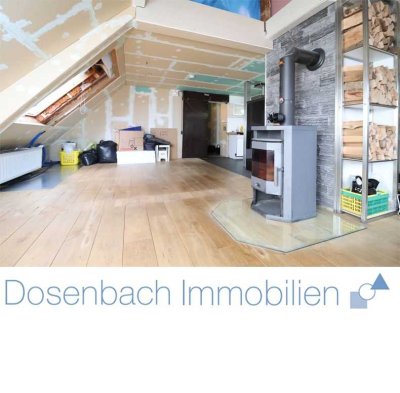 Handwerker aufgepasst: 3 Zimmer-Dachgeschosswohnung mit viel Gestaltungsspielraum
