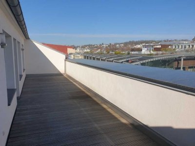 * Schickes Penthouse mit toller Dachterrasse in zentraler Lage * inkl. Klimaanlage